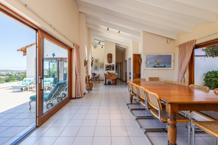 5 Bedroom Property for Sale in Lower Robberg Western Cape